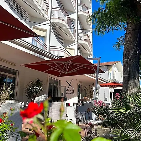 X Hotel Punta Marina