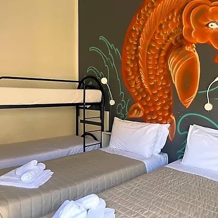 Hotel X 2*